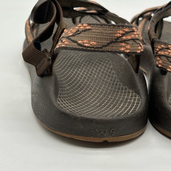 Chaco ZX2 Yampa J105016 Strappy Brown Toe Loop Water Sandals US Women's Size 9 - Picture 7 of 11